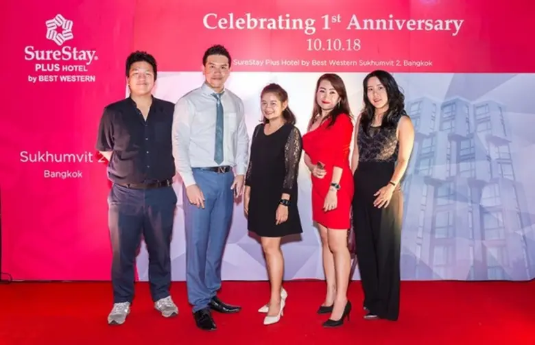 โรงแรมชัวร์สเตย์พลัส บาย เบสท์เวสเทิร์น สุขุมวิท ซอย 2 จัดงานฉลองครบรอบ 1 ปีแห่งความสำเร็จ	