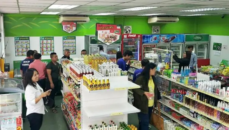 กองทัพน้อยที่ 1 ร่วมกับซีพีเอฟ ปรับปรุงร้านค้าสวัสดิการทหารยกระดับมาตรฐานการขายสินค้า ชวนช้อปใน “คาราวานสินค้า CPF ราคาพิเศษ” ลดค่าครองชีพกำลังพลและประชาชน