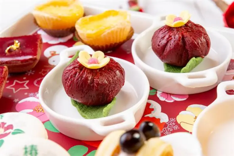 อัพ แอนด์ อะบัฟ บาร์ ฉลองเทศกาลแห่งความสุขกับชุดน้ำชายามบ่ายชุดพิเศษ “ซึบากิ”