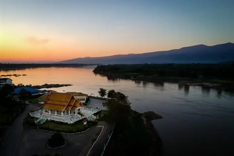 สัมผัสเสน่ห์แห่งภูมิปัญญาสุดครีเอท เยือนถ...