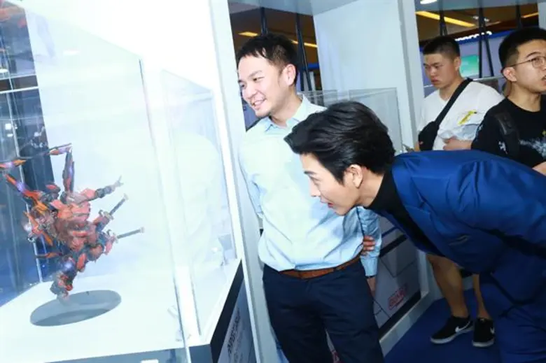 คุ้มค่าการรอคอยสำหรับสาวกเหล่าสาวกกันพลาแ...