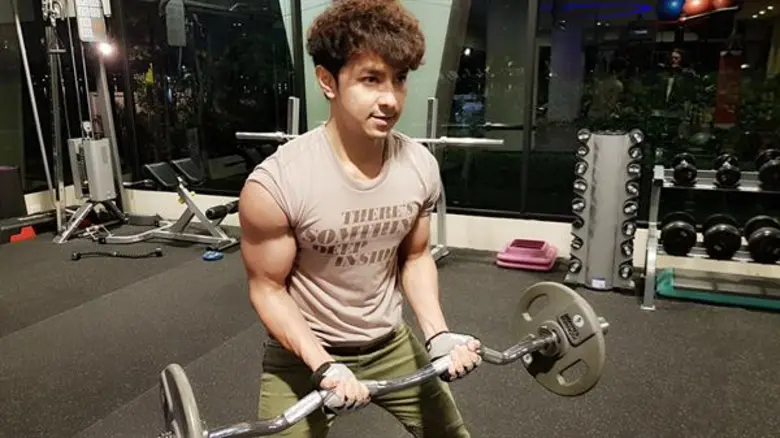 ข่าวซุบซิบ: บิว พงค์พิพัฒน์-ธัญญ่า อาร์สยาม