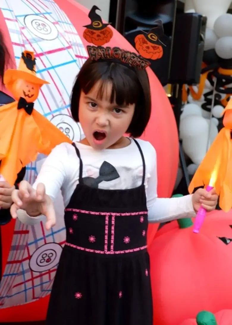 เรียกได้ว่าเป็นงานฮาโลวีน ที่แสนน่ารัก น่...