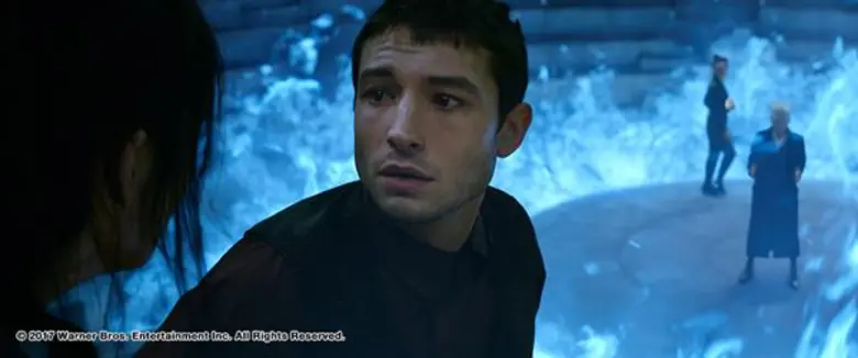 Movie Guide: อัปเดต 2 คลิป Fantastic Beasts: The Crimes of Grindelwald เผยที่หลบภัยของ นิวท์ สคามันเดอร์ และเมื่อต้องเลือกข้าง