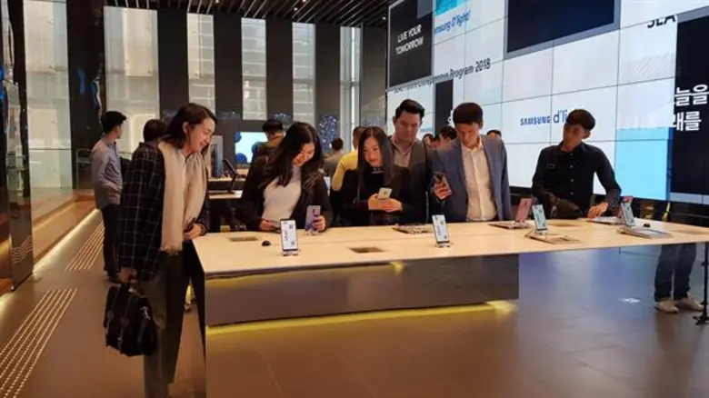 ซัมซุง อิเลคโทรนิคส์ ส่งต่อขีดความสามารถทางธุรกิจ ผ่าน “Future Entrepreneur Program” เพื่อกลุ่มคู่ค้าธุรกิจ เอเชียตะวันออกเฉียงใต้ รุ่นที่ 2