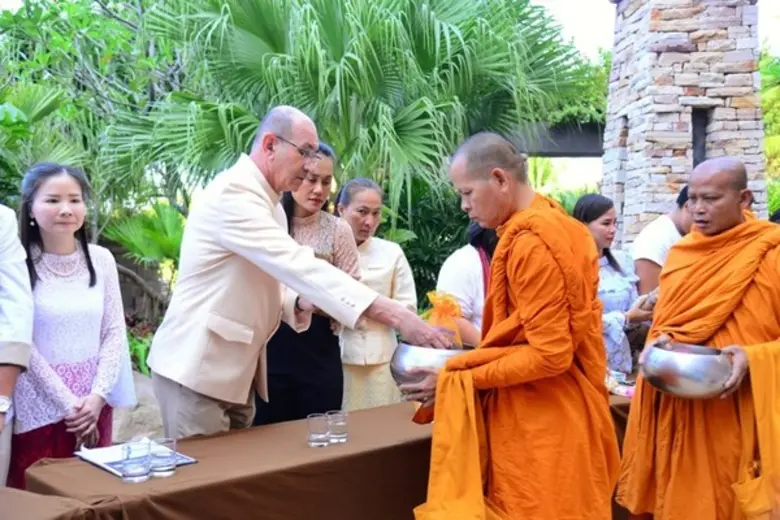 โรงแรมเซ็นทาราแกรนด์มิราจบีชรีสอร์ท พัทยา...