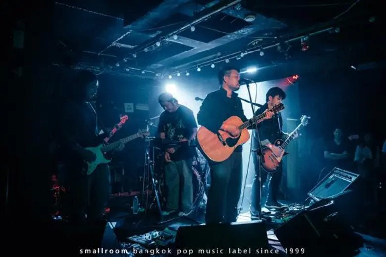 Smallroom ได้ฤกษ์เปิดตัว 2 ศิลปินอินดี้หน้าใหม่ วง Sunrise, moon bright และ Postbox พร้อมปาร์ตี้เปิดตัวสุดมันส์ยันเที่ยงคืน