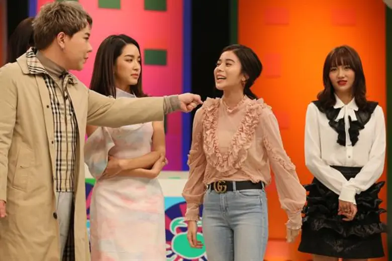 ทีวีไกด์: รายการ “ศึก 12 ราศี” "เก้า-สุภัสสรา" หวั่นโดนฟันธง!! จะซวยเพราะคนรัก ใน "ศึก 12 ราศี"