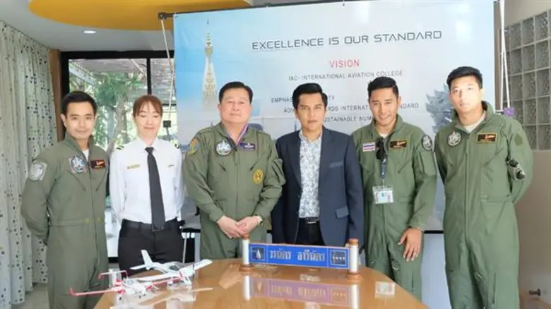 เปิดประวัติ พลอากาศเอกวรฉัตร ธารีฉัตร ผ่านรายการ “ชีวิตต้องวิน”