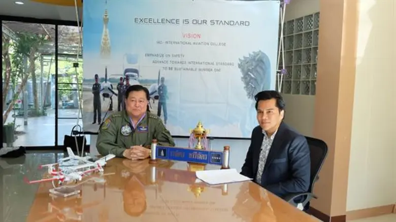 เปิดประวัติ พลอากาศเอกวรฉัตร ธารีฉัตร ผ่านรายการ “ชีวิตต้องวิน”