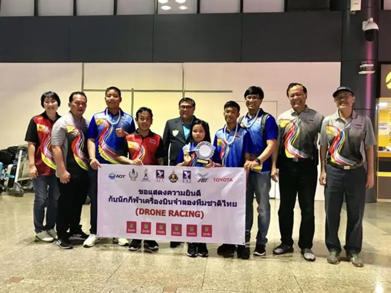 นาวาอากาศเอกวีระยุทธ ดิษยะศริน นายกสมาคมก...