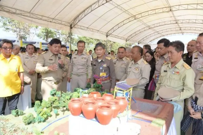 นายจรัลธาดา กรรณสูต องคมนตรี ติดตามการดำเนินงานโครงการอันเนื่องมาจากพระราชดำริ ในเขตพื้นที่จังหวัดชัยภูมิ