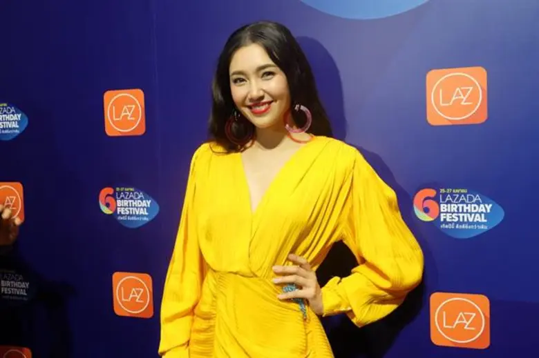 เป็นขาช้อปตัวยงเหมือนกัน เบลล่า-ราณี แคมเ...