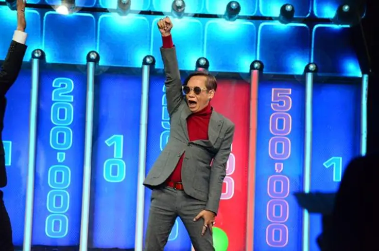 ทีวีไกด์: รายการ “The Wall กำแพงพลิกชีวิต” เอาใจช่วยอดีตบ.ก.นิตยสารชื่อดังหวังเงินจาก “The Wall” ไปดูแลแม่ที่ป่วยอัลไซเมอร์