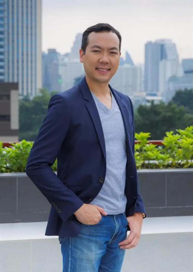 เที่ยวยังไงให้ได้งาน ต้องดูบอสหนุ่มไฟแรง ...