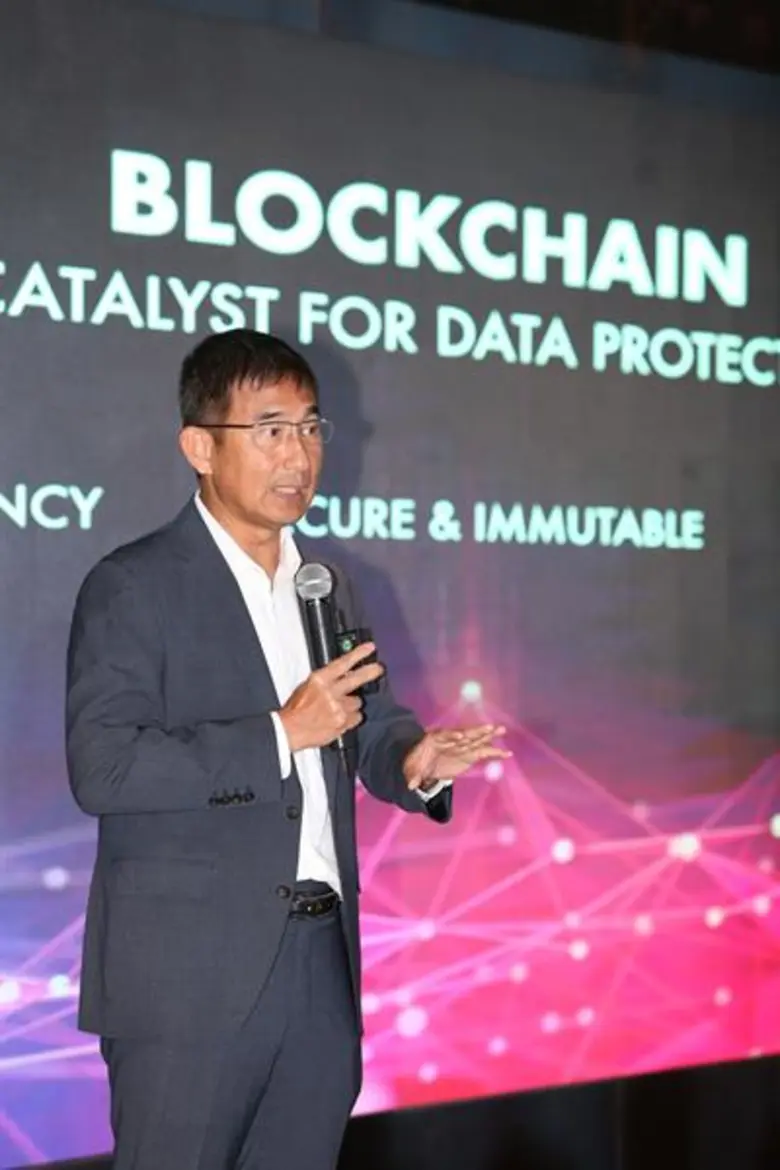 ดิจิทัล เวนเจอร์ส พัฒนาแพลตฟอร์ม B.VER ปฏิวัติการตรวจสอบเอกสารทางการศึกษา ผ่าน Blockchain รายแรกของไทย นำร่องใช้งานจริงกับมหาวิทยาลัยและองค์กรชั้นนำ พร้อมเป็นแพลตฟอร์มกลางให้ทุกองค์กรสามารถตรวจสอบวุฒิการศึกษาออนไลน์