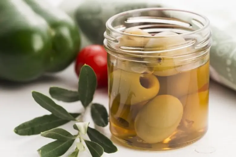 5 เคล็ดลับการใช้น้ำมันมะกอกสุดอเนกประสงค์จากยุคโบราณ ที่ยังใช้ได้ในชีวิตประจำวัน	