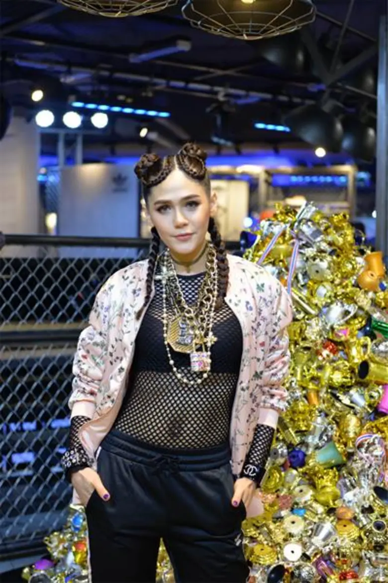 'ชมพู่ – อารยา เอฮาร์เก็ต' ซุปเปอร์สตาร์แ...