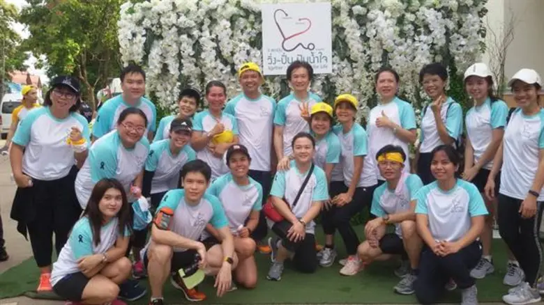 นพ.พรเทพ เตชะสุวรรณาแพทย์ผิวหนังและนักวิชาการผู้อุทิศชีวิตจากเมืองลับแล