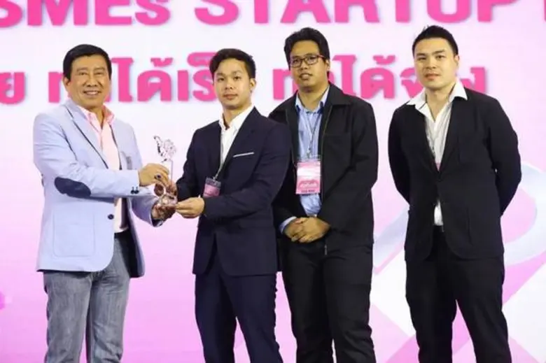 อาจารย์และศิษย์เก่าคณะวิศวกรรมศาตร์ ม.ศรี...