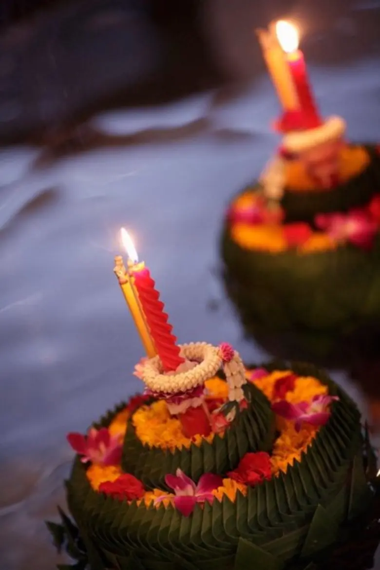 ฉลองเทศกาลวันลอยกระทงพร้อมอิ่มอร่อยกับบาร์บีคิวริมสระน้ำ ณ ห้องอาหารจินเจอร์ โรงแรมฮอลิเดย์ อินน์ กรุงเทพฯ