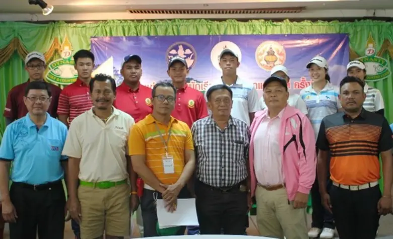 ชมรมกีฬากอล์ฟนนทบุรี นำโดย คุณชูชัย เทพสา...