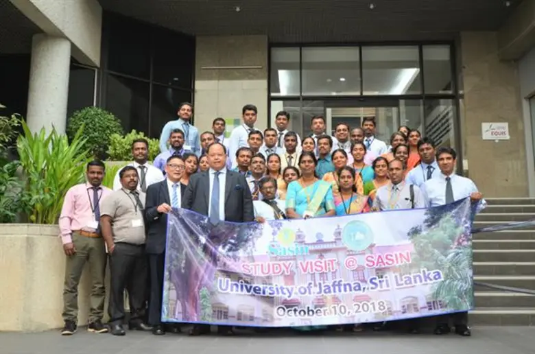 คุณพารณ อิศรเสนา ณ อยุธยา ผู้อำนวยการ สถา...