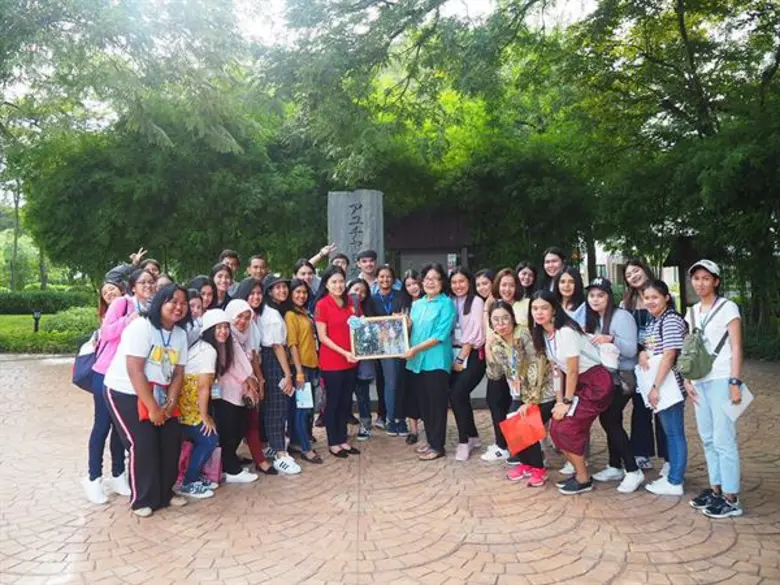 หลักสูตรการจัดการการท่องเที่ยว คณะพาณิชย์ฯ ม.อ.ตรัง ศึกษาดูงานแหล่งท่องเที่ยวเชิงวัฒนธรรมในภาคกลาง