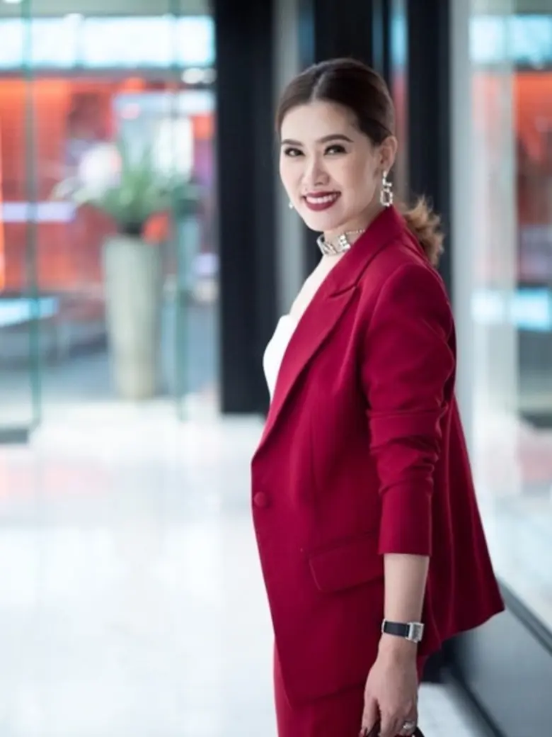 อยากรวยต้องรู้ ฟัง “ครูเคชม" ผู้ก่อตั้งเพจ เคชม Beautypreneur ทำธุรกิจออนไลน์ ให้เศรษฐีเป็นพี่เลี้ยง