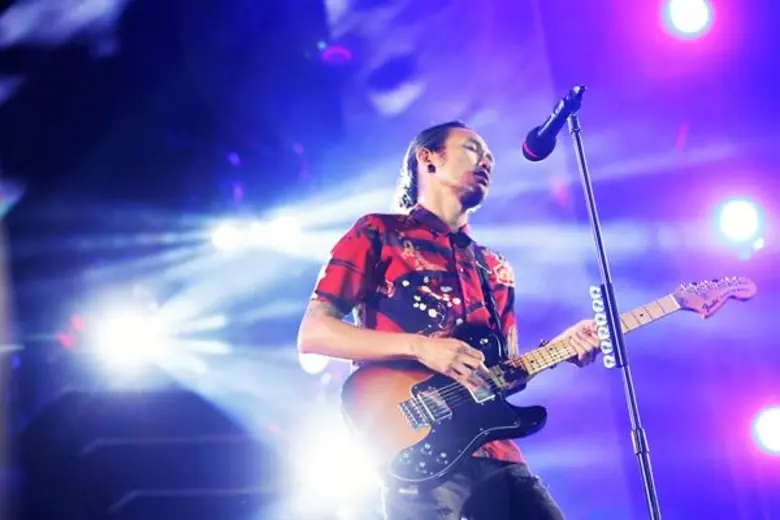 ยกแก๊งค์เพื่อน มากระโดด...มาเฮ กันให้สุด ในคอนเสิร์ต “ช้าง มิวสิค คอนเนคชั่น มิวสิคโทรโพลิส” มหาครดนตรี ที่เชื่อมทุกมิตรภาพ  พบกันที่ “ยูดี ทาวน์” จังหวัดอุดรธานี  1 ธันวาคม 2561 นี้ ประตูเปิด 16.30 น.