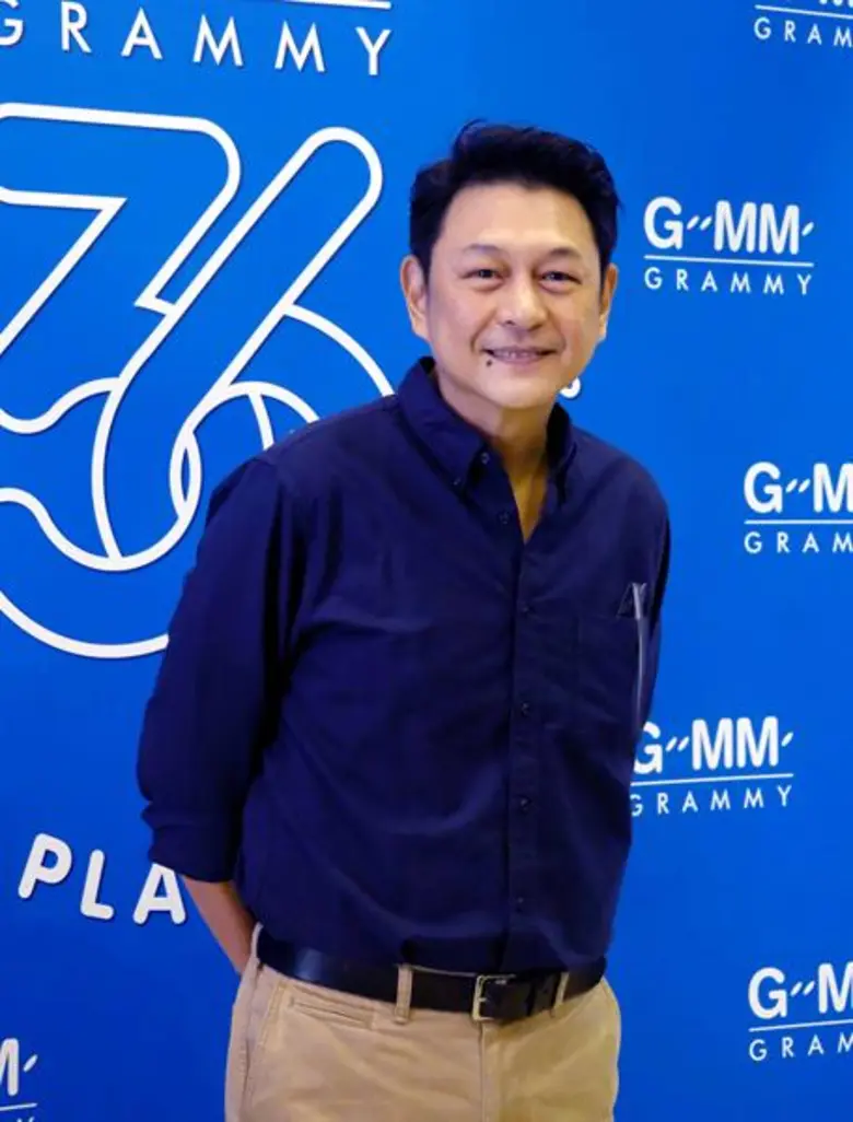 เบิร์ด ธงไชย นำทีมศิลปินแกรมมี่ ทำบุญครบรอบ แกรมมี่ก้าวสู่ปีที่ 36 ในบรรยากาศสุดอบอุ่น