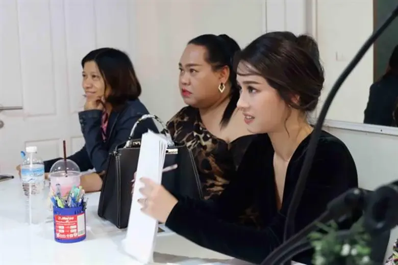 ถือว่าเป็นงานแรกในฐานะผู้บริหาร บริษัท นา...