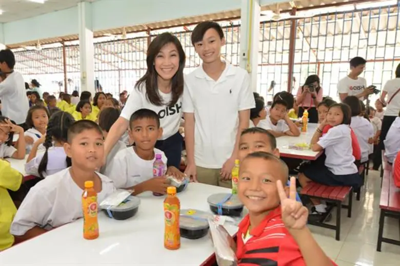 “อิ่มจัง” โออิชิ มอบความรู้ควบคู่ความอิ่ม อร่อย ลงพื้นจัดกิจกรรมที่โรงเรียนในเขตโรงงาน