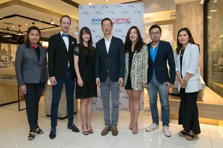 ครั้งแรกในประเทศไทย : คุณประพันธ์ ผดุงเกี...