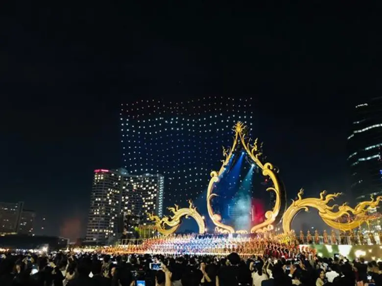 ควันหลงจากงานเปิดตัว "ไอคอนสยาม" เมื่อปลา...