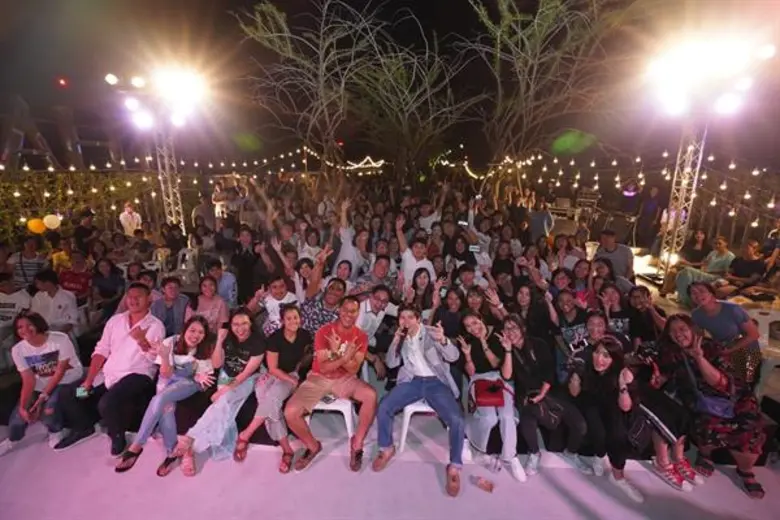 จบกันไปอย่างชื่นมื่น เต็มไปด้วยเสียงหัวเร...