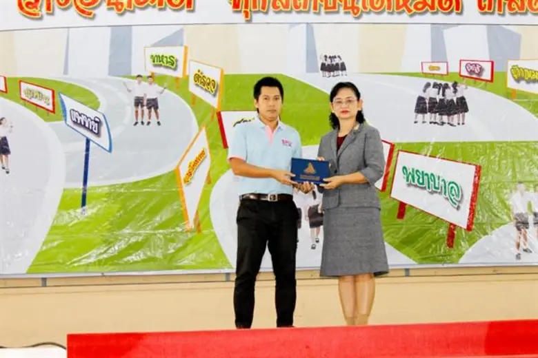 ทีมงานแนะแนว สำนักงานประชาสัมพันธ์และการต...