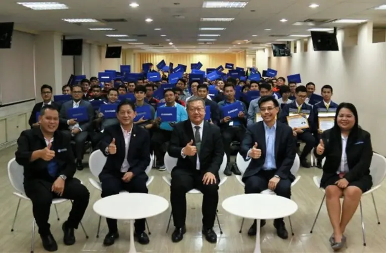 นายนพดล สันติภากรณ์ อุปนายกสมาคมประกันวิน...