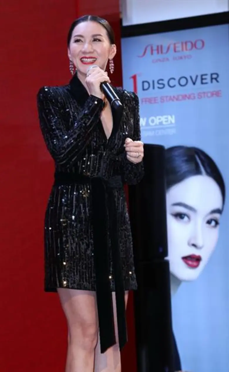 แต้ว-ปอย ควงคู่ร่วมเปิด Shiseido Free Standing Store แห่งแรกของประเทศไทยพร้อมพบกับชุดของขวัญแห่งปี SHISEIDO Holidays 2018 “ Ribbonesia Limited Edition” ในงาน “Discover The 1st Shiseido Free Standing Store”