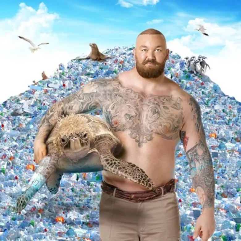 เหนือกองภูเขาขยะพลาสติก นำแสดงโดยแอนิเมชั...