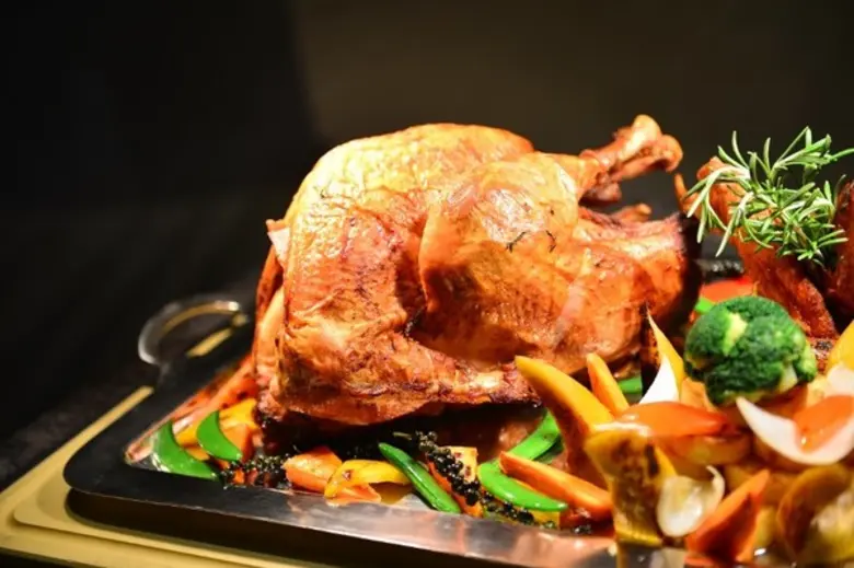 ห้องอาหารเอสเพรสโซ่ โรงแรมอินเตอร์คอนติเน...