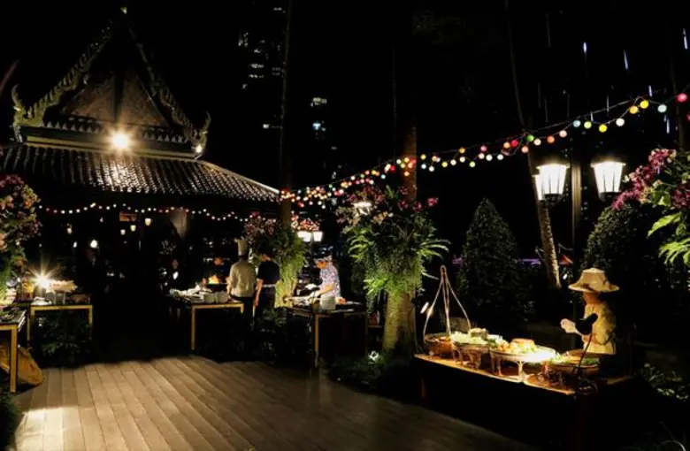 ห้องอาหารไทย ศาลาทิพย์ ภูมิใจนำเสนอค่ำคืน...