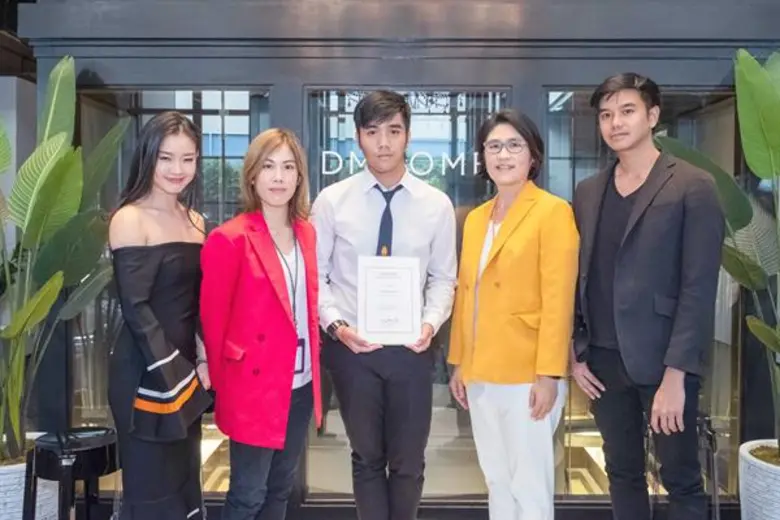 นางสาวกมลรัตน์ จิระพงศ์วัฒนา ประธานกรรมกา...