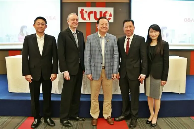 กลุ่มทรู โดย นายวิเชาวน์ รักพงษ์ไพโรจน์ (...