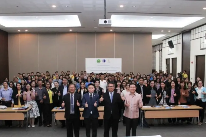 นายพิเชษฐ์ วิริยะพาหะ อธิบดีกรมส่งเสริมสห...