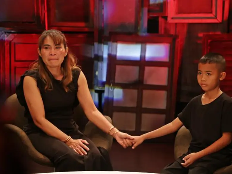 ทีวีไกด์: รายการ “คนอวดผี” เด็กชาย 9 ขวบ สูญเสียทั้งครอบครัว! วอน ริว จิตสัมผัส ช่วย! ถามกลางรายการ พ่อหนูอยู่ไหน?