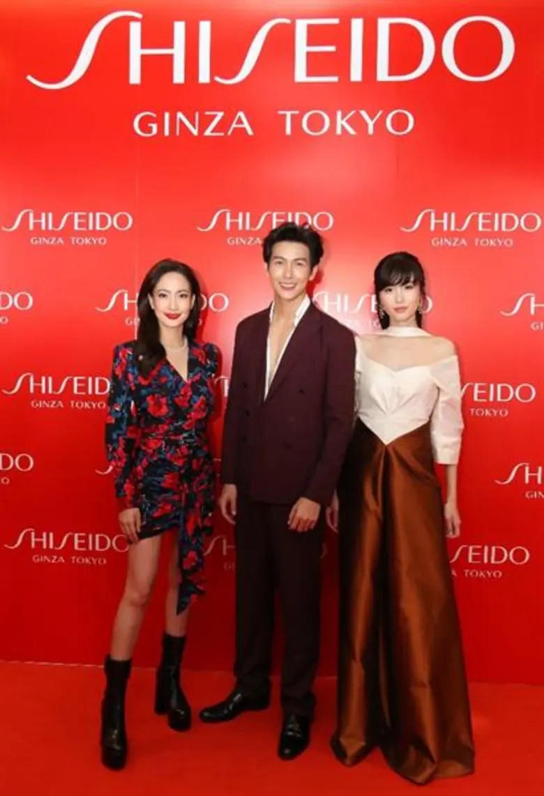 แต้ว-ปอย ควงคู่ร่วมเปิด Shiseido Free Standing Store แห่งแรกของประเทศไทย พร้อมพบกับชุดของขวัญแห่งปี SHISEIDO Holidays 2018 “ Ribbonesia Limited Edition” ในงาน “Discover The 1st Shiseido Free Standing Store”
