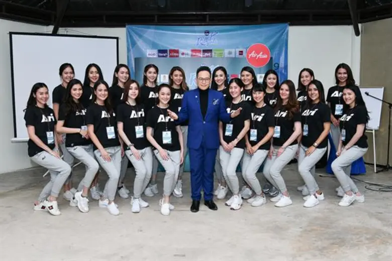 ติวเข้ม! "แรบบิท เกิร์ล คอนเทสต์ 2019" 20 คนสุดท้ายเก็บตัววันแรก วิชชิ่ง ทรี รีสอร์ท