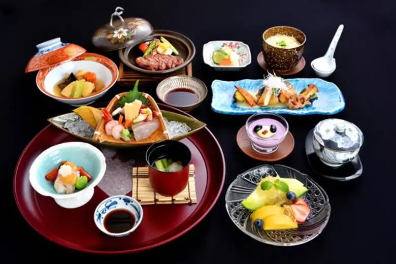 ห้องอาหารยามาซาโตะได้รับ “มิชลิน เพลท” จากคู่มือแนะนำร้านอาหารและที่พักระดับโลก 'มิชลิน ไกด์’ ติดต่อกันเป็นปีที่ 2