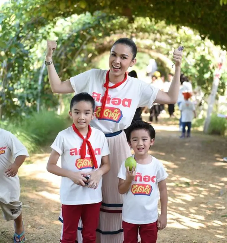 เรียกว่าเป็นแฮปปี้แฟมมิลี่ทริปแสนสนุกและน...